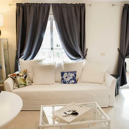 Apartment Duplex 2 Bedrooms For With Air Conditioner *